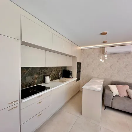 Ocean Luxury House & Private Heated Pool Appartamento *